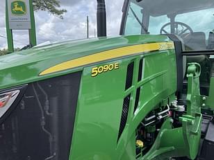 Main image John Deere 5090E 7