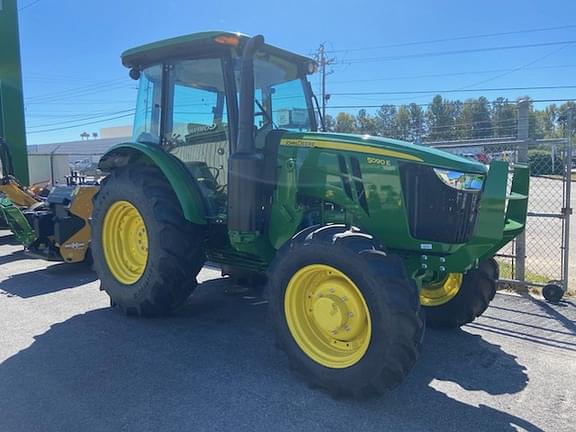 Image of John Deere 5090E equipment image 1