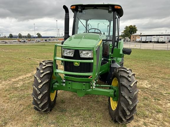 Image of John Deere 5090E equipment image 1