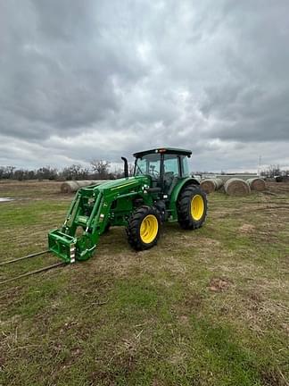 Image of John Deere 5090E equipment image 2