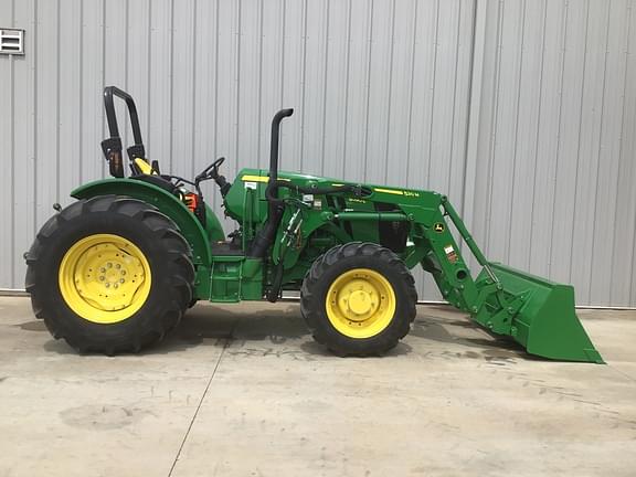 Image of John Deere 5090E equipment image 4