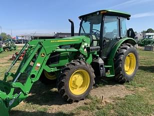 Main image John Deere 5090E