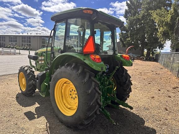 Image of John Deere 5090E equipment image 1