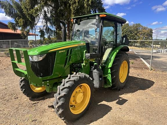 Image of John Deere 5090E Primary image