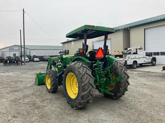 Image of John Deere 5090E equipment image 3