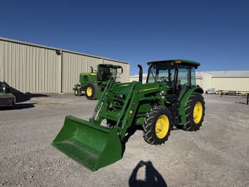 Main image John Deere 5090E