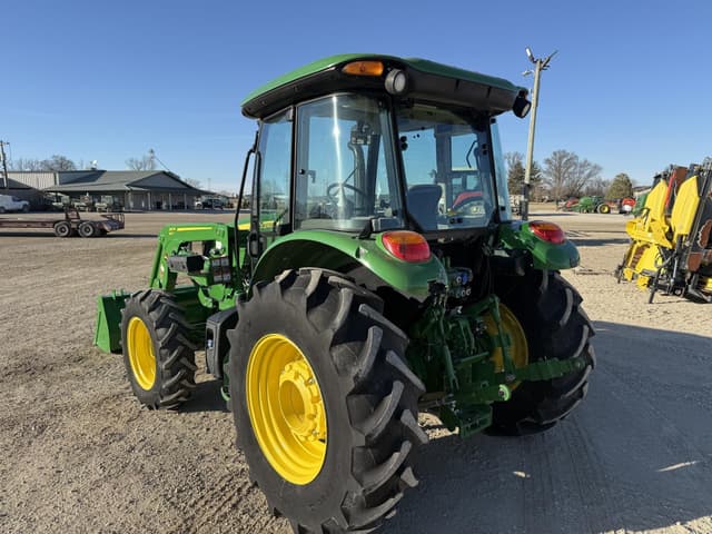 Image of John Deere 5090E equipment image 4