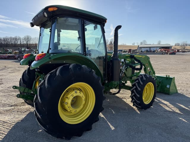 Image of John Deere 5090E equipment image 2