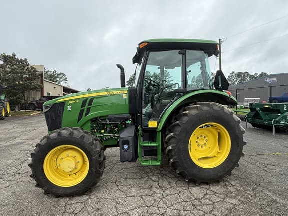 Image of John Deere 5090E equipment image 1