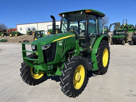 Main image John Deere 5090E