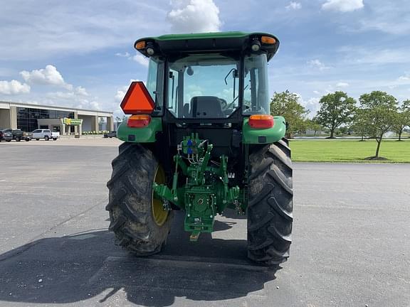 Image of John Deere 5090E equipment image 4