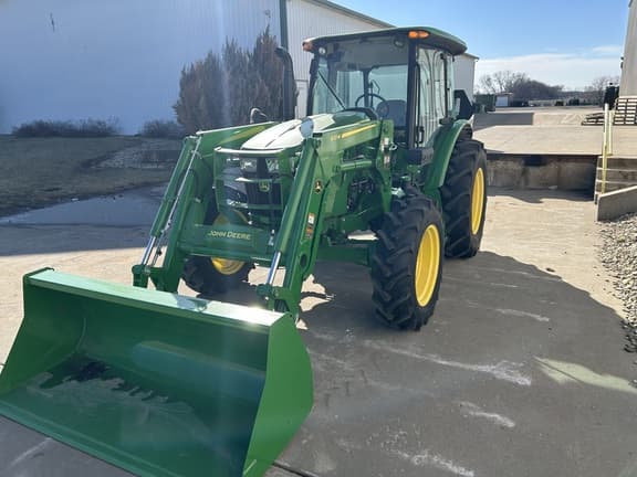 Image of John Deere 5090E equipment image 2