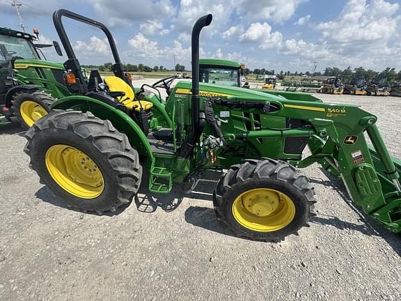 Image of John Deere 5090E equipment image 2