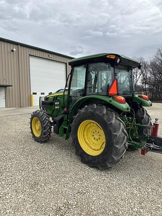 Image of John Deere 5090E equipment image 3