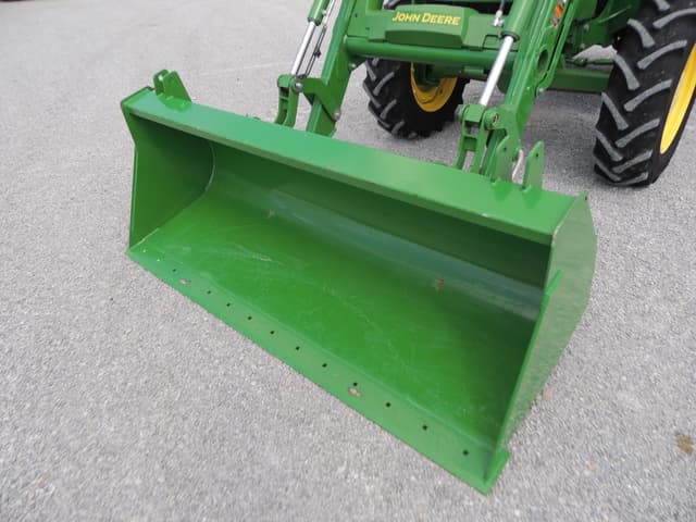 Image of John Deere 5090E equipment image 3