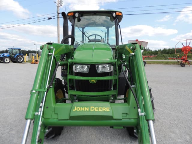 Image of John Deere 5090E equipment image 4