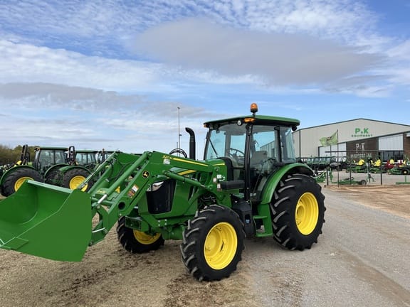 Main image John Deere 5090E