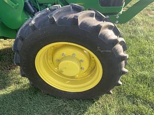 Main image John Deere 5090E 13