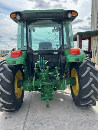 Image of John Deere 5090E equipment image 4