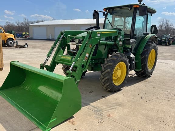 Image of John Deere 5090E equipment image 2