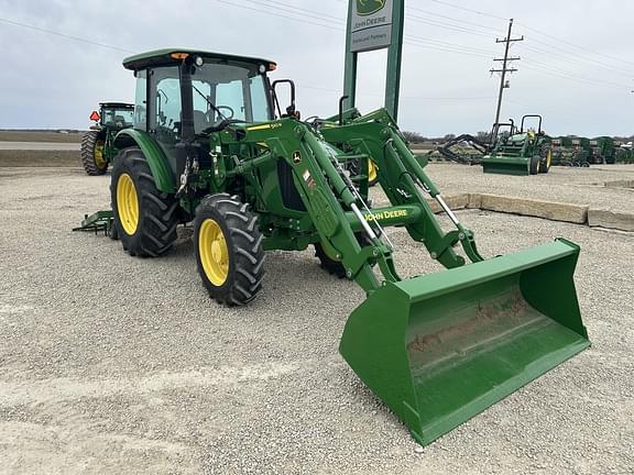 Image of John Deere 5090E equipment image 1