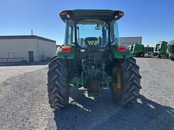 Image of John Deere 5090E equipment image 3