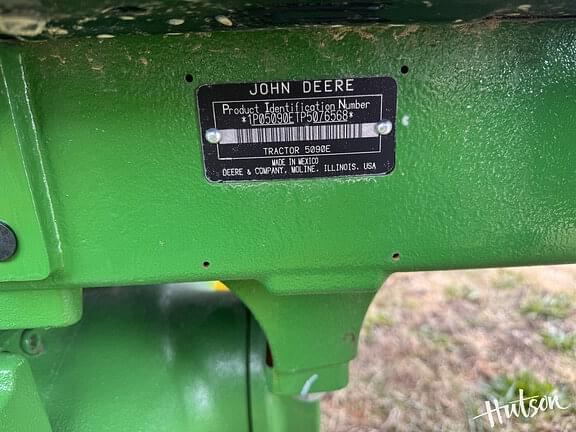 Image of John Deere 5090E equipment image 1