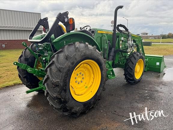 Image of John Deere 5090E equipment image 2