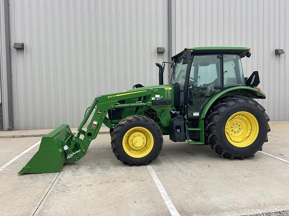 Image of John Deere 5090E equipment image 3