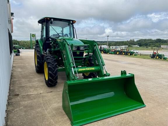 Main image John Deere 5090E 9