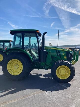 Image of John Deere 5090E equipment image 2