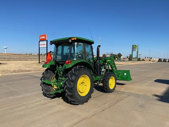 Image of John Deere 5090E equipment image 4