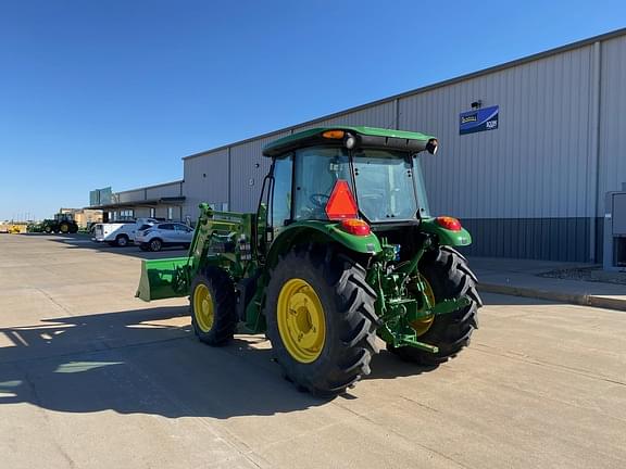 Image of John Deere 5090E equipment image 3