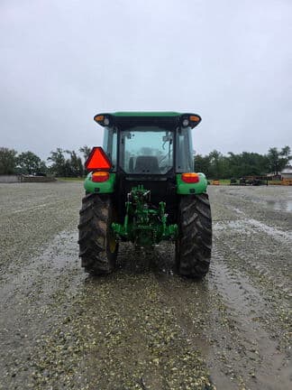Image of John Deere 5090E equipment image 4