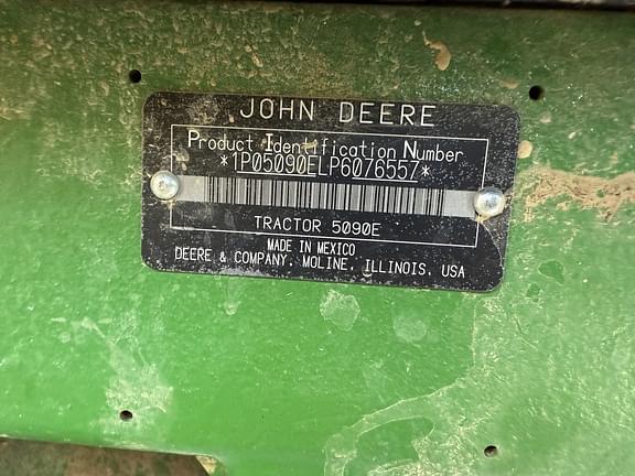 Image of John Deere 5090E equipment image 1