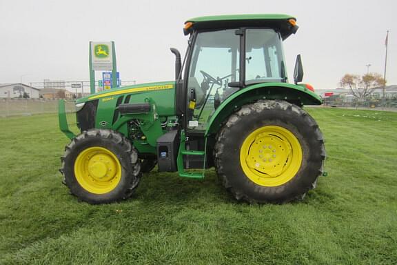 Image of John Deere 5090E equipment image 3