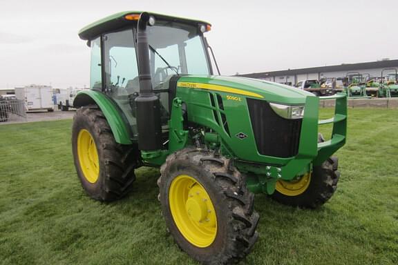 Image of John Deere 5090E equipment image 1