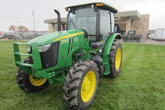 Image of John Deere 5090E Primary image