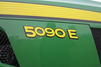 Main image John Deere 5090E 9