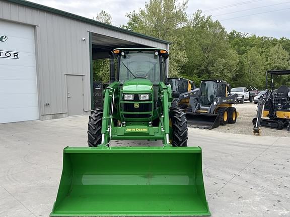 Image of John Deere 5090E equipment image 3