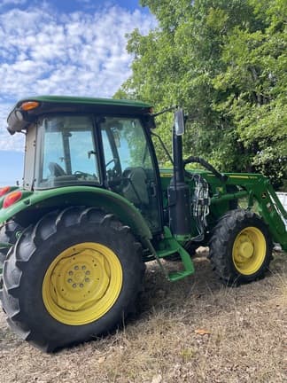 Image of John Deere 5090E equipment image 2