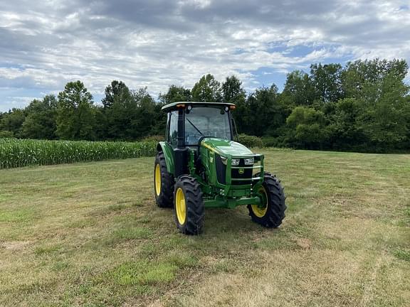 Image of John Deere 5090E equipment image 2