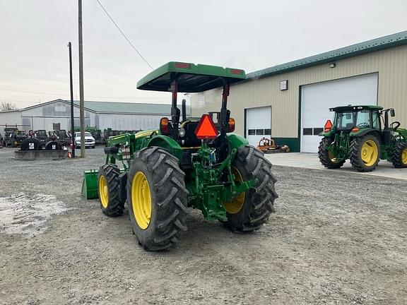 Image of John Deere 5090E equipment image 2