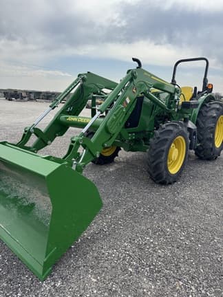 Main image John Deere 5090E