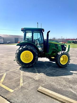 Image of John Deere 5090E equipment image 3