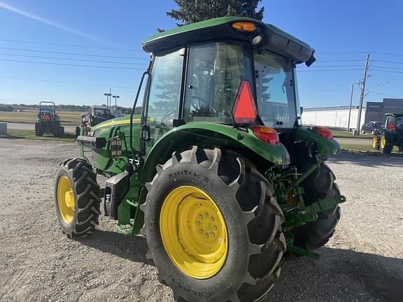 Image of John Deere 5090E equipment image 4