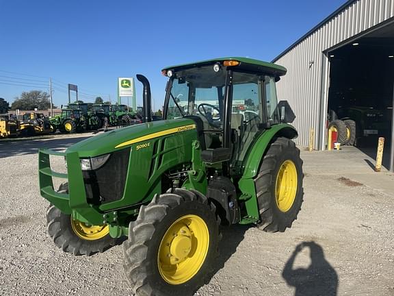 Image of John Deere 5090E Primary image