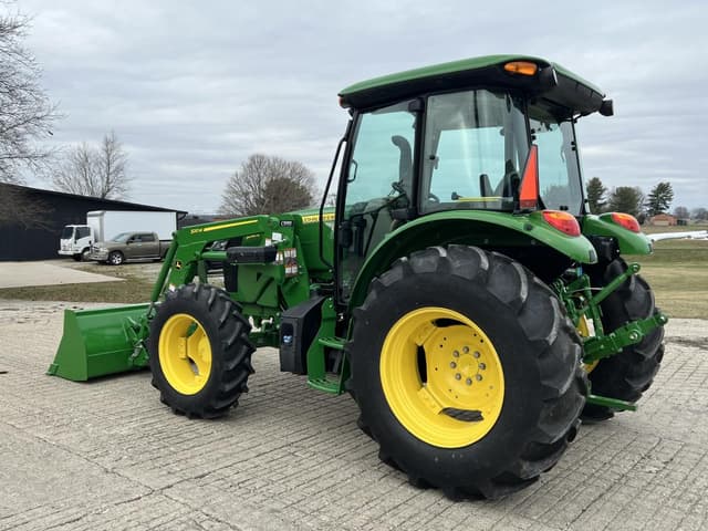 Image of John Deere 5090E equipment image 4