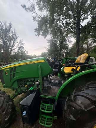 Image of John Deere 5090E equipment image 3