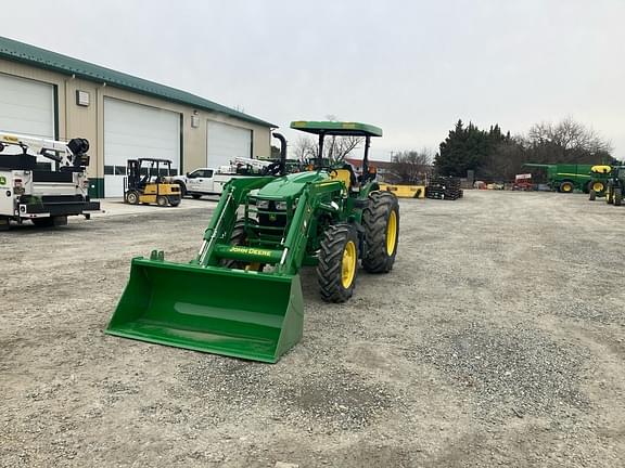 Image of John Deere 5090E equipment image 1